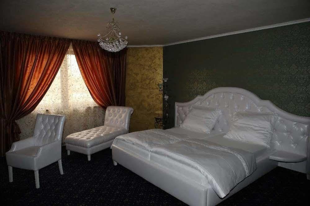 Hotel Kotva Bratislava Exteriér fotografie